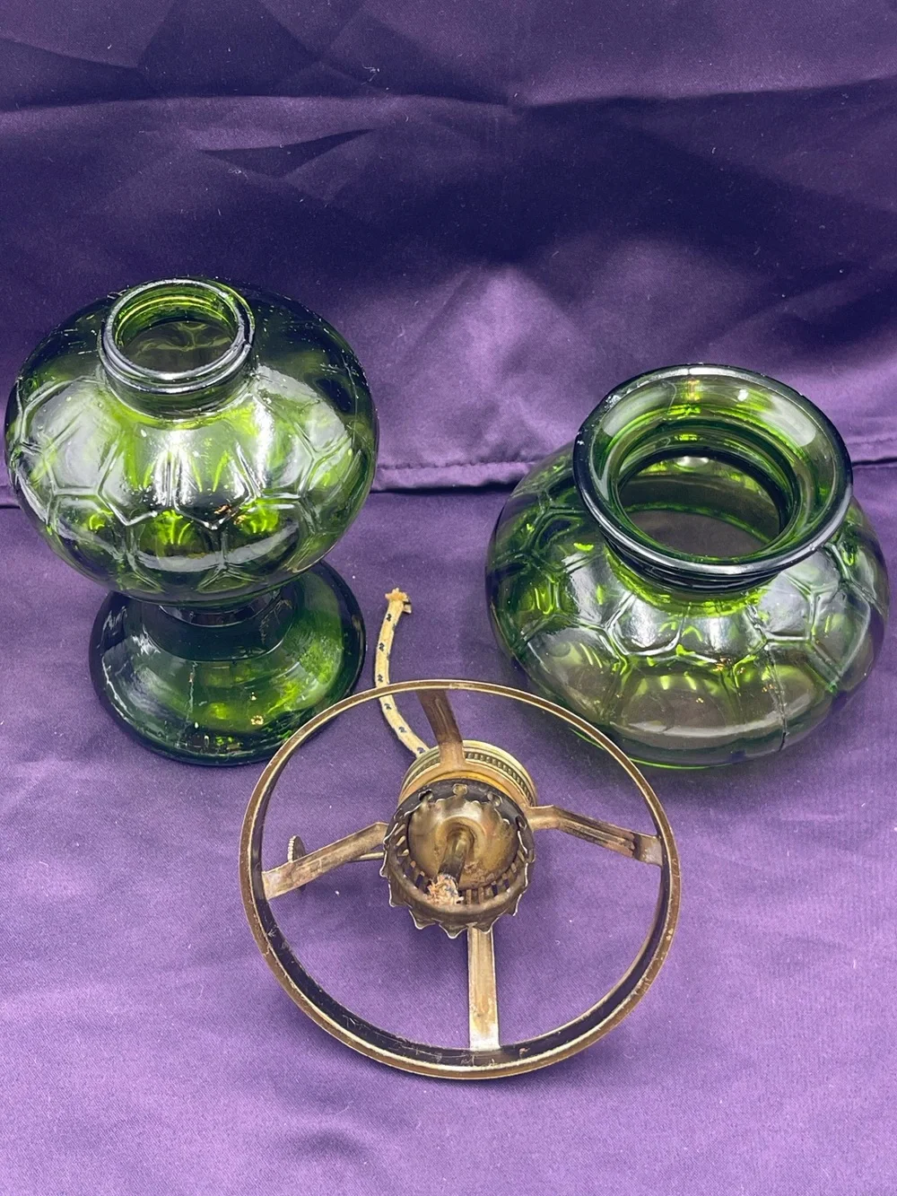 Vintage Emerald Green Pressed Glass Hurricane Oil Lamp w/Brass Metal Wick Collar
